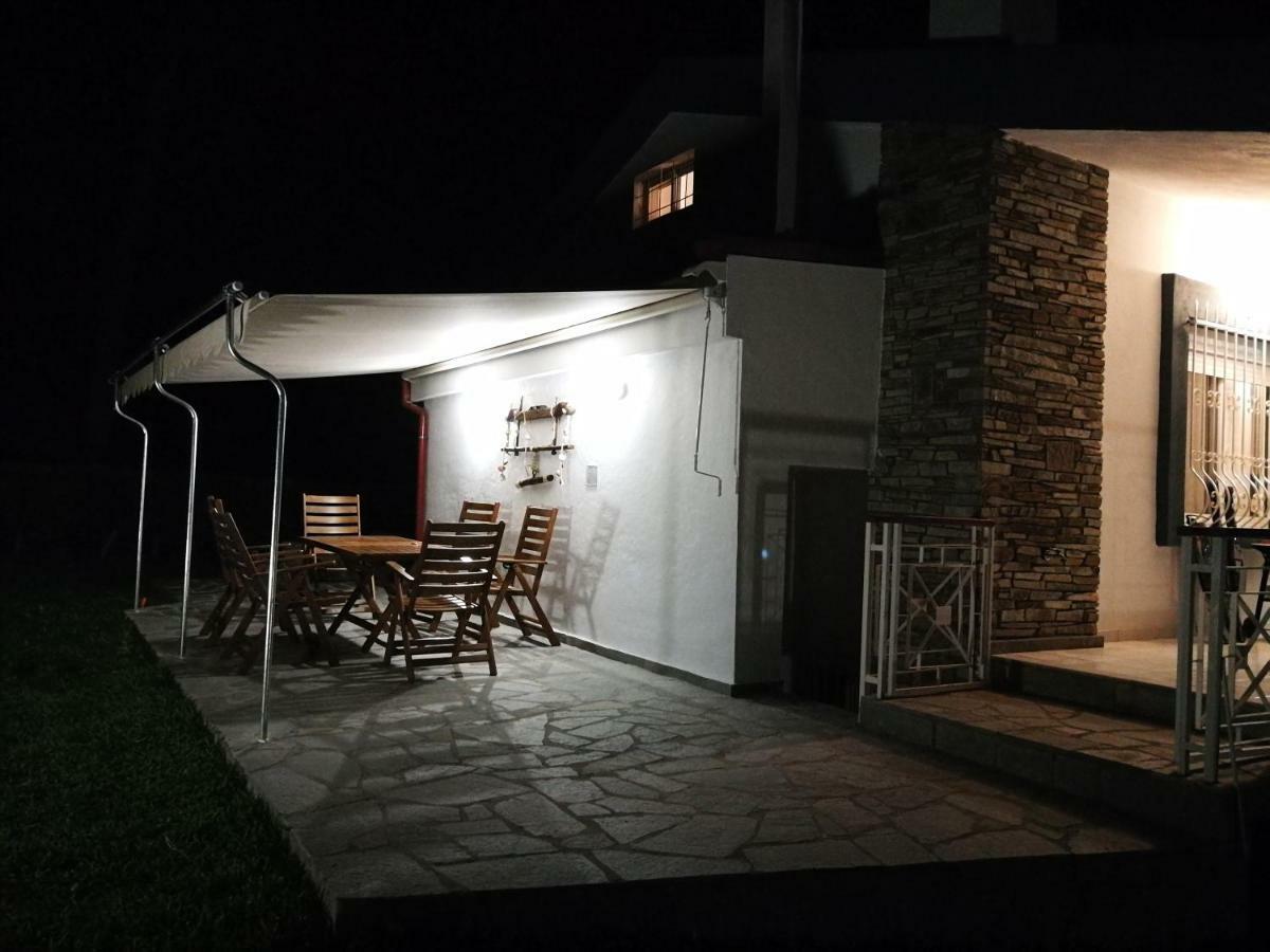 Nirvana House Sani  Екстер'єр фото