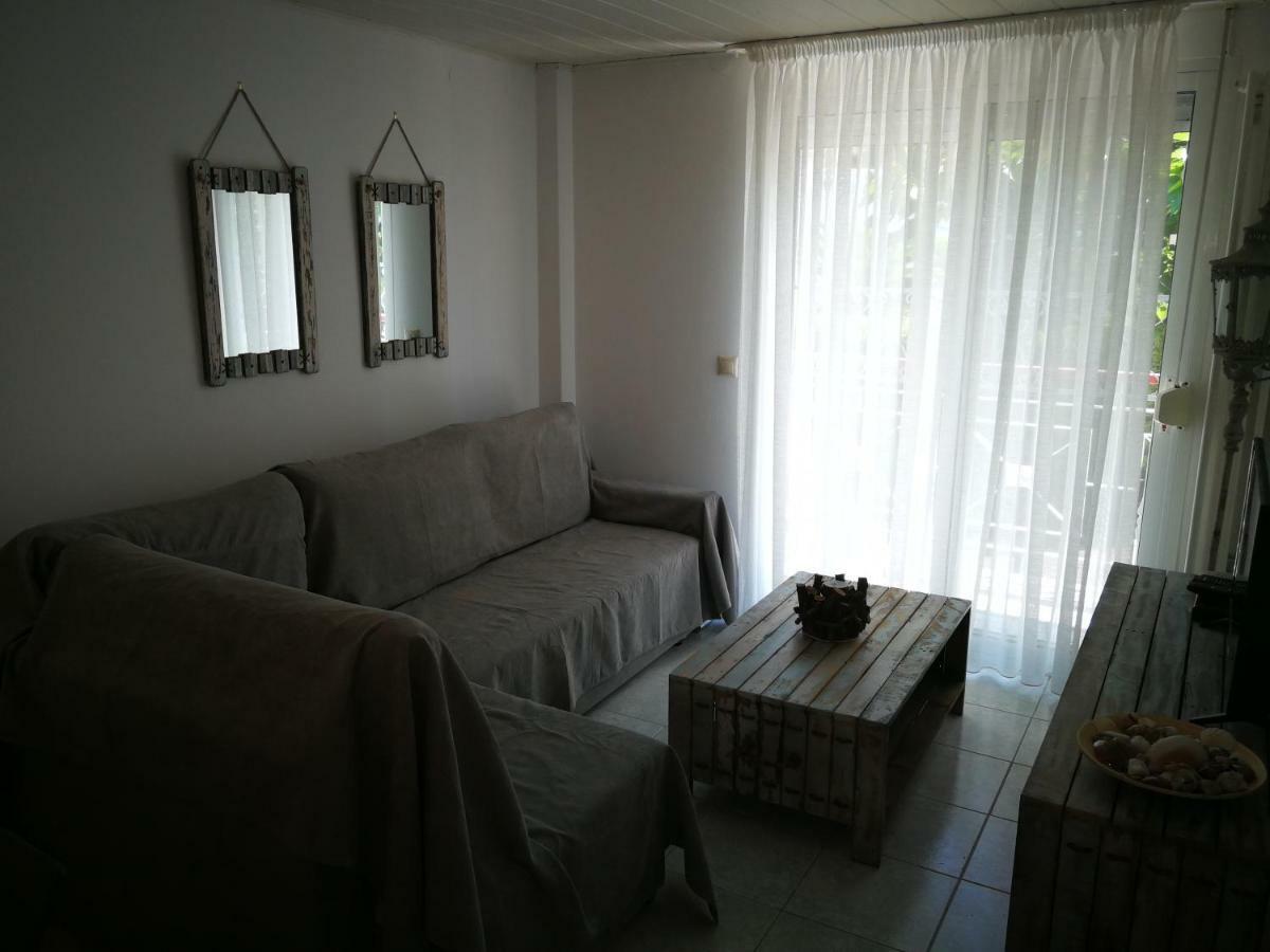 Nirvana House Sani  Екстер'єр фото