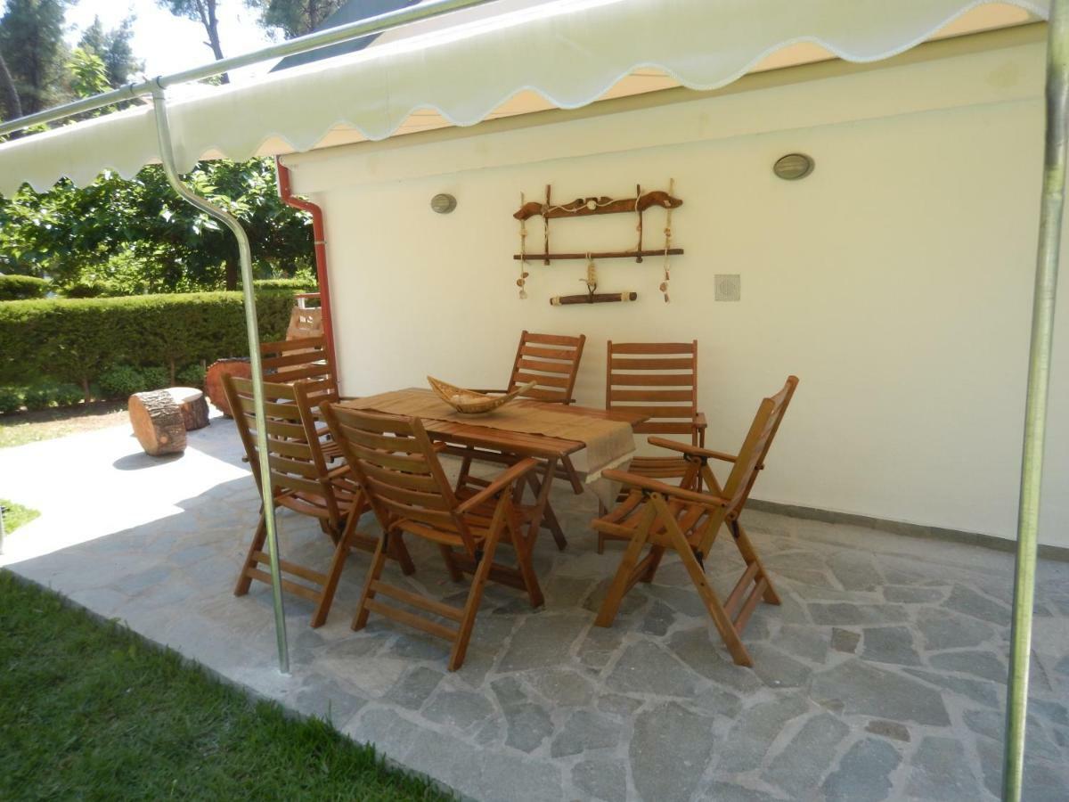 Nirvana House Sani  Екстер'єр фото