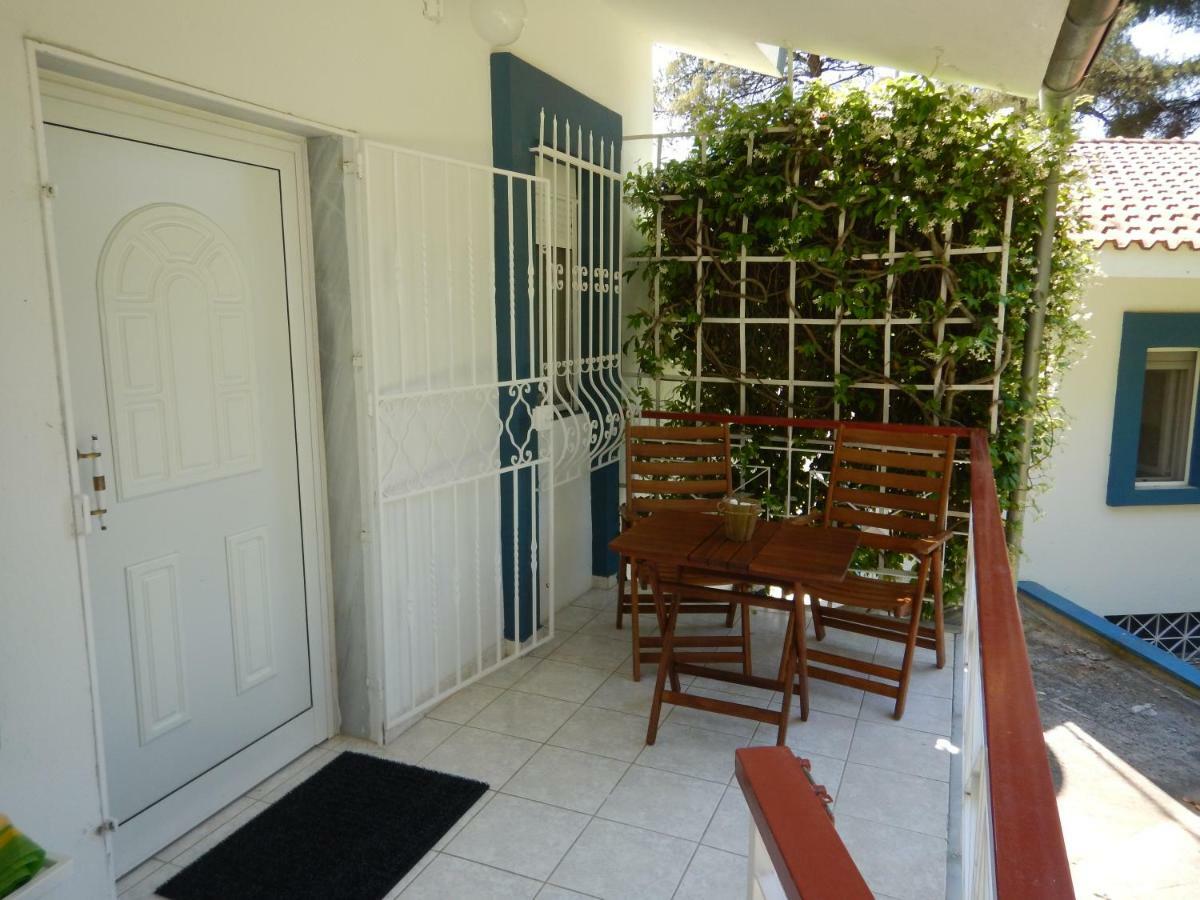 Nirvana House Sani  Екстер'єр фото