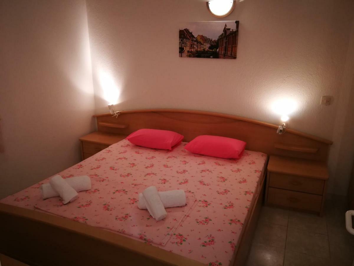 Nirvana House Sani  Екстер'єр фото